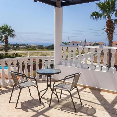 Queens Paradise 1 Villa *